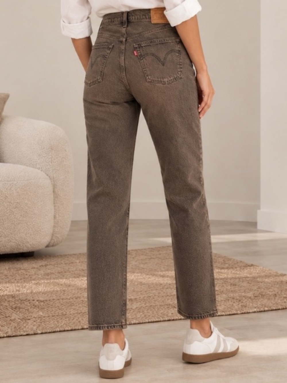 Levi’s Ribcage Ankle Jeans in Olive Brown - like new, size 28 waist 27 length